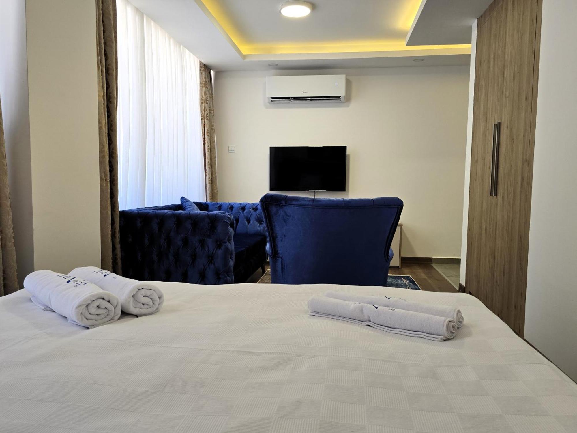 Nurel Shark Residence Girne Buitenkant foto