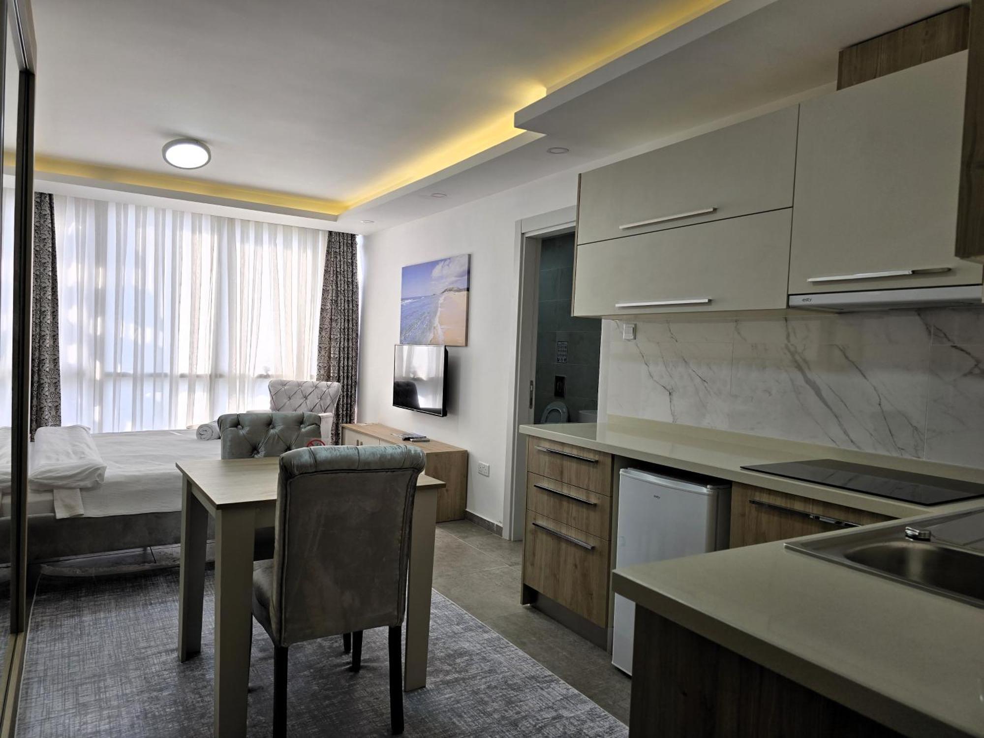Nurel Shark Residence Girne Buitenkant foto