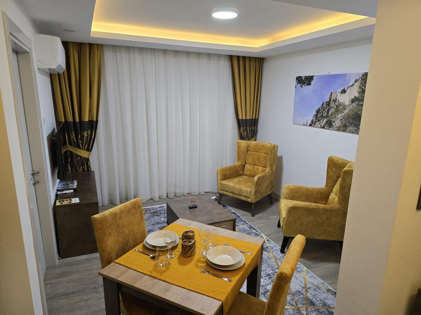 Nurel Shark Residence Girne Buitenkant foto