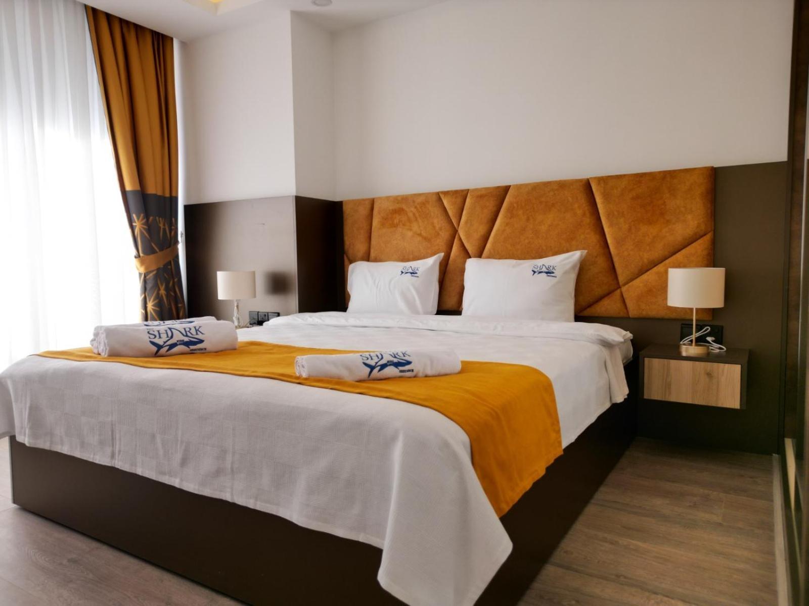 Nurel Shark Residence Girne Buitenkant foto